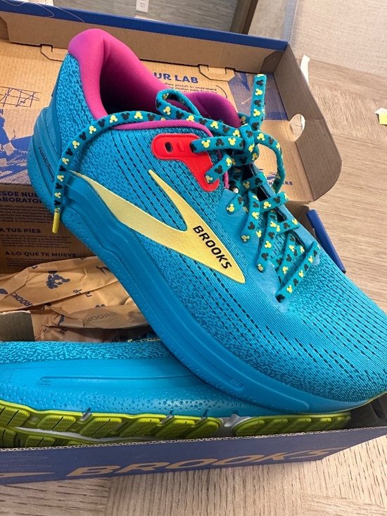 Brooks Other - Brand New in the box Brooks Disney marathon weekend running Shoes Men size 9